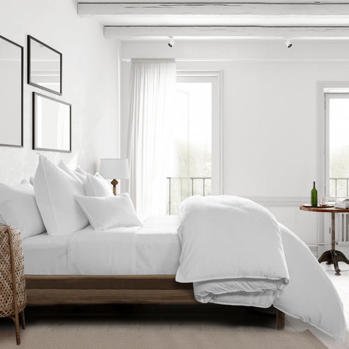 Couvre lit Carraway blanc fabriqué au Canada par Colcha Linens – Image 2