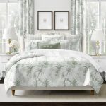 FAIT AU CANADA- Modèle PALMORA (Vert ) - Par Colcha Linens Douillette  ,disponible chez Literie-Déco et moi 