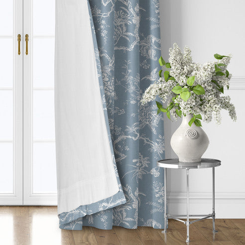 Couvre lit Elmwood bleu - Fabriqué au Canada par Colcha Linens – Image 5