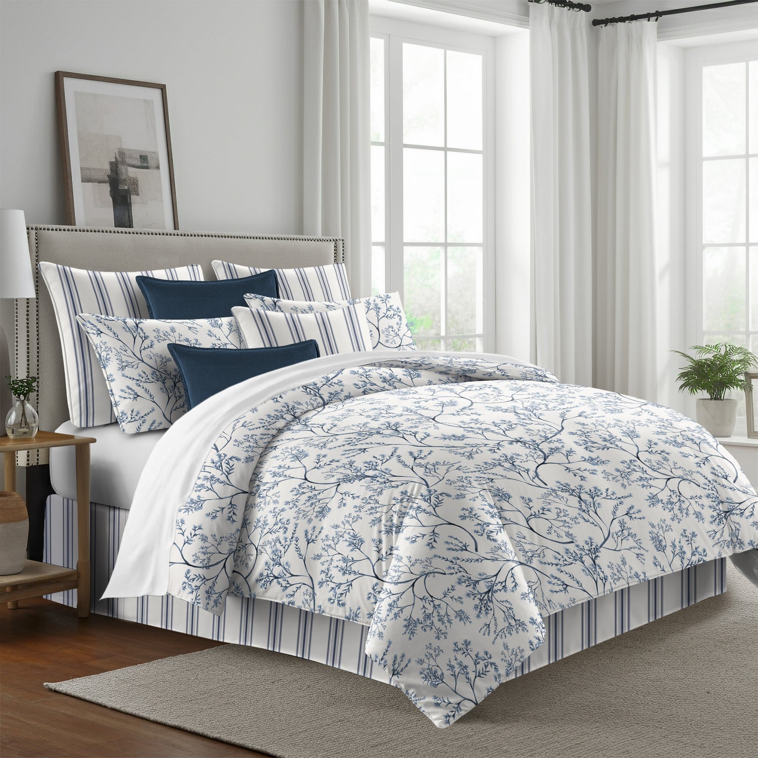 Couvre lit Tinsley Bluebell fabriqué au Canada par Colcha Linens