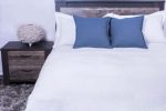 Couvre-lit saphir fait au Québec blanc et bleu