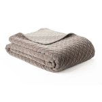 Foulard de lit en velours brun DOVE Chemin de lit  ,disponible chez Literie-Déco et moi 