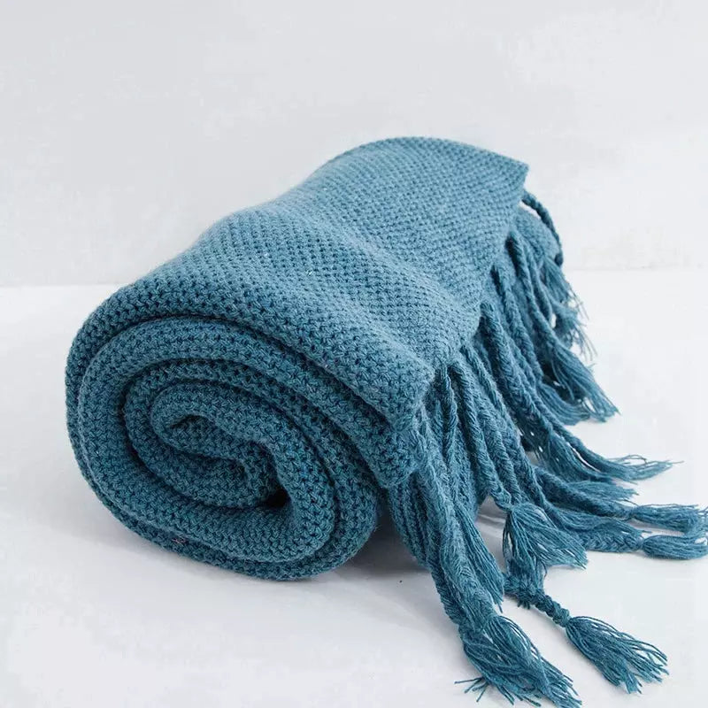 plaid avec pompon | Designix - Boleck blue 130x160cm - https://designix.fr/