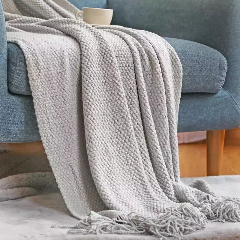 plaid jeté de canapé | Designix - corn Light grey 127x172cm CHINA - https://designix.fr/