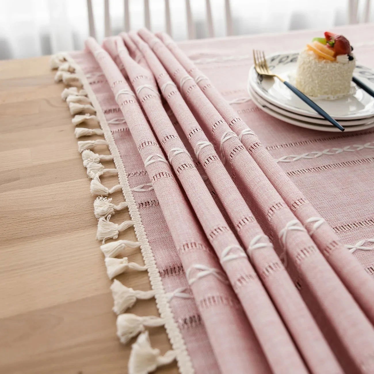 Nappe carrée en jacquard coton-lin rose avec broderie en relief – Image 7