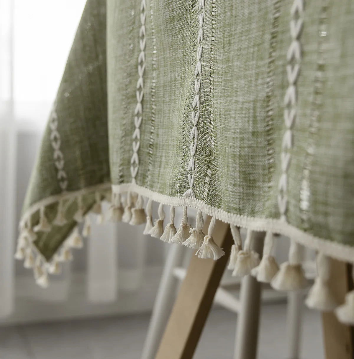 Nappe carrée jacquard vert en coton et lin brodé – Image 5