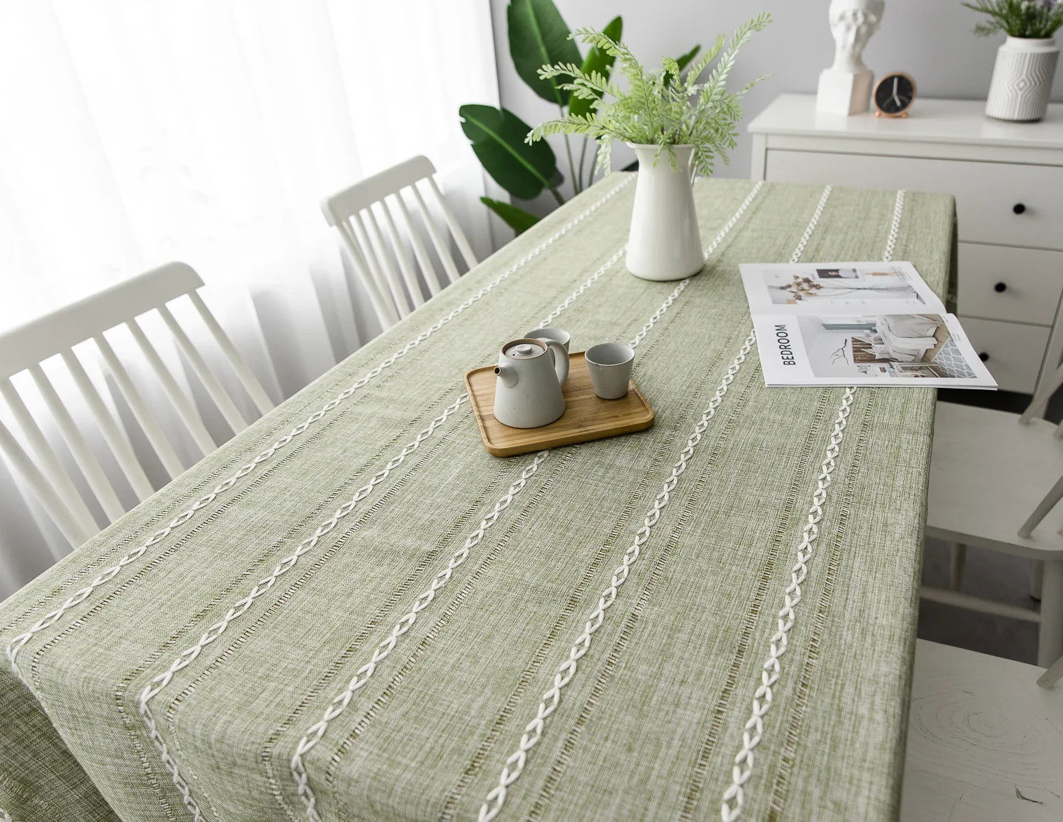 Nappe carrée jacquard vert en coton et lin brodé – Image 9