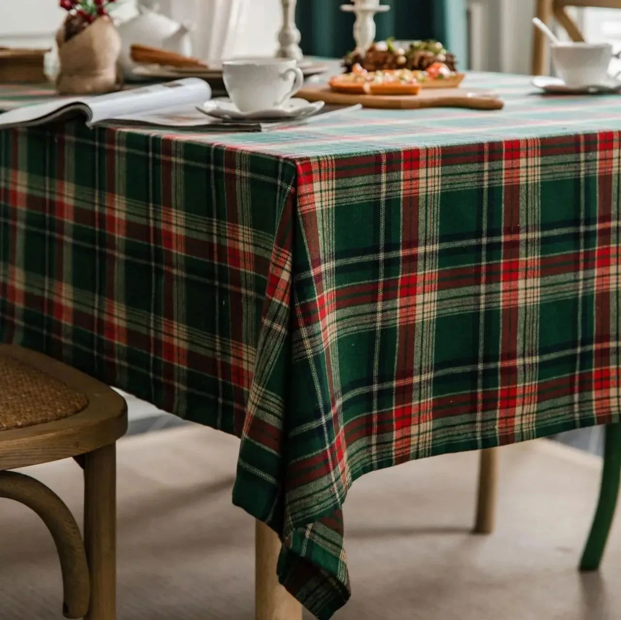 Nappe carrée tartan verte en polycoton – Image 3