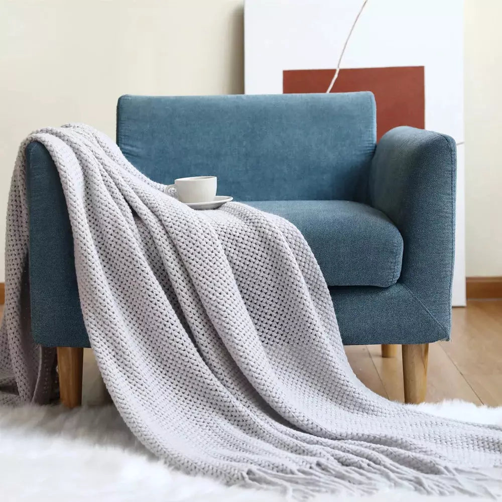 plaid pour fauteuil | Designix - Net grey 127x172cm - https://designix.fr/