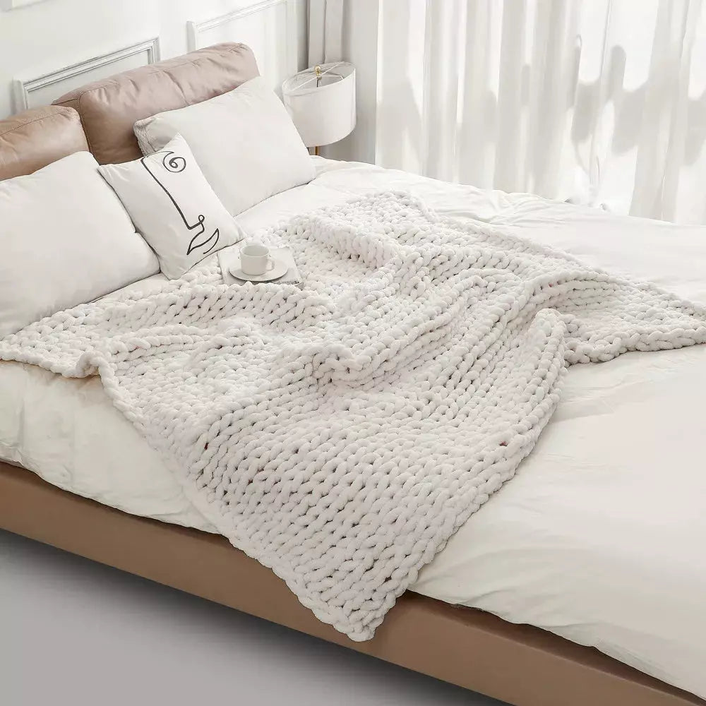 plaid laine grosse maille | Designix - chunky whtie 127x152cm CHINA - https://designix.fr/