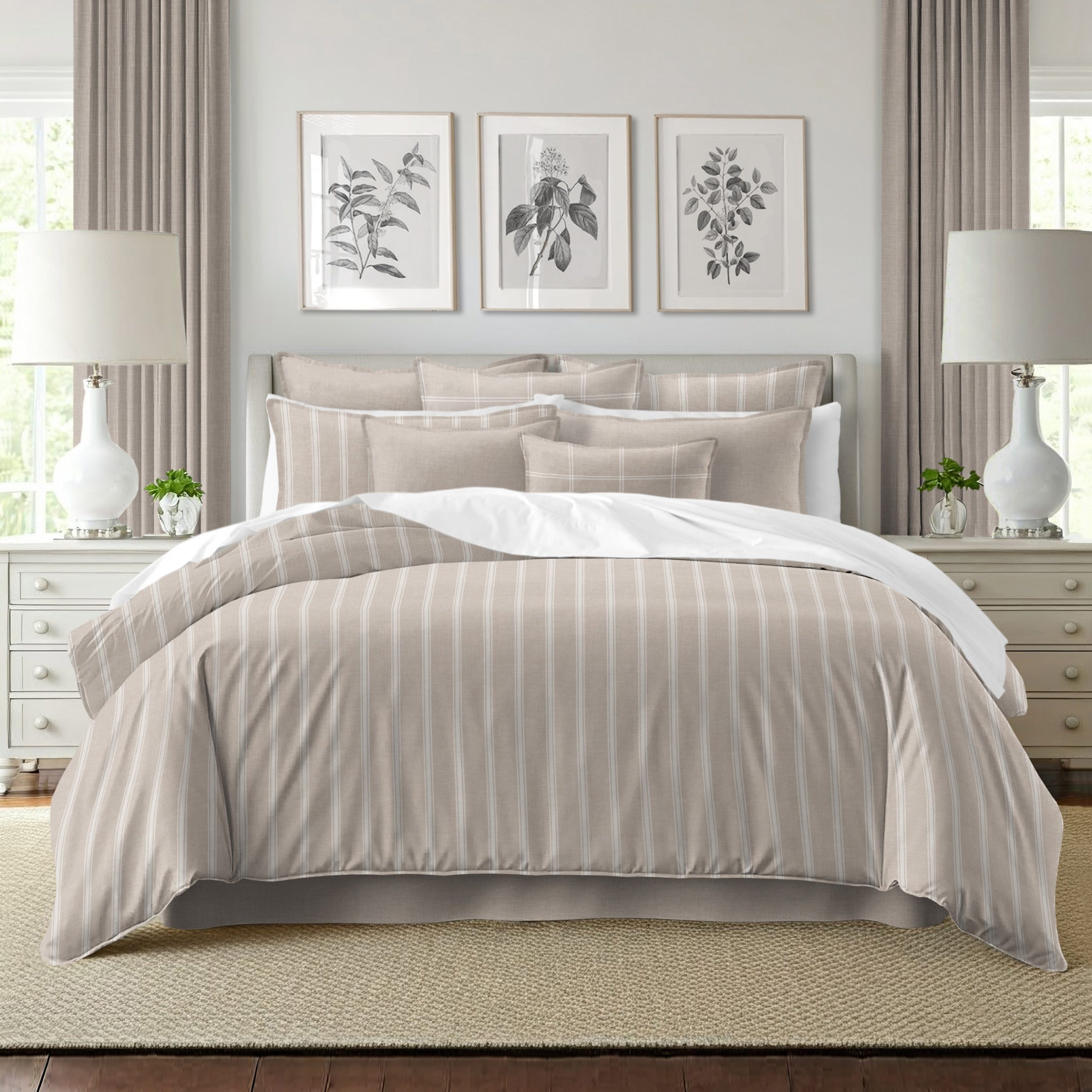 Couvre lit Shay Broad rayé naturel - Fabriqué au Canada par Colcha Linens – Image 3