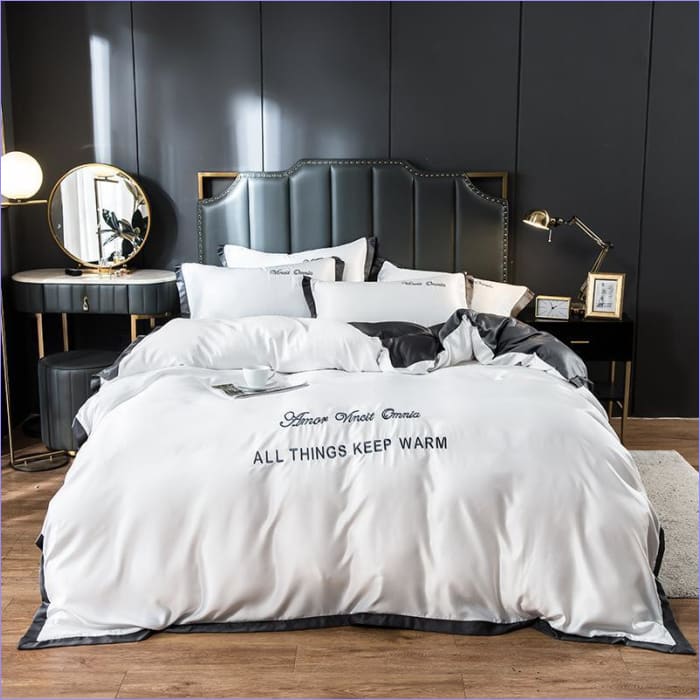 Housse de Couette Blanche liseré noir - couettedouillette