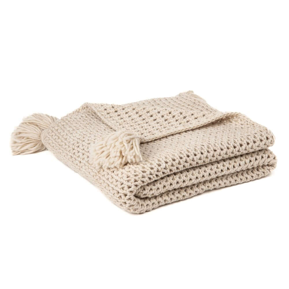 Jeté en tricot naturel JANICK ( 50" x 60'')- Par Brunelli Jeté ,disponible chez Literie-Déco et moi