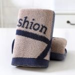 serviette de bain sport en coton brun