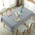 nappe-anti-tache-grise-a-carreaux
