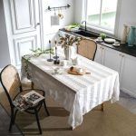 Nappe rectangulaire blanche
