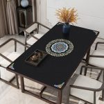 nappe-noire-plastique