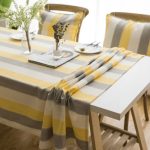 Nappe rectangulaire jaune et grise