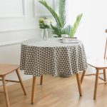 nappe-ronde-grise-et-blanche