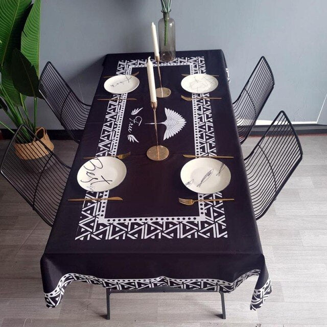 Nappe rectangulaire pour petite table