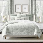 Couvre lit Savannah vert sauge - Fabriqué au Canada par Colcha Linens