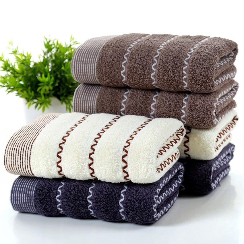 Linge de bain - serviette rayée en coton – Image 5